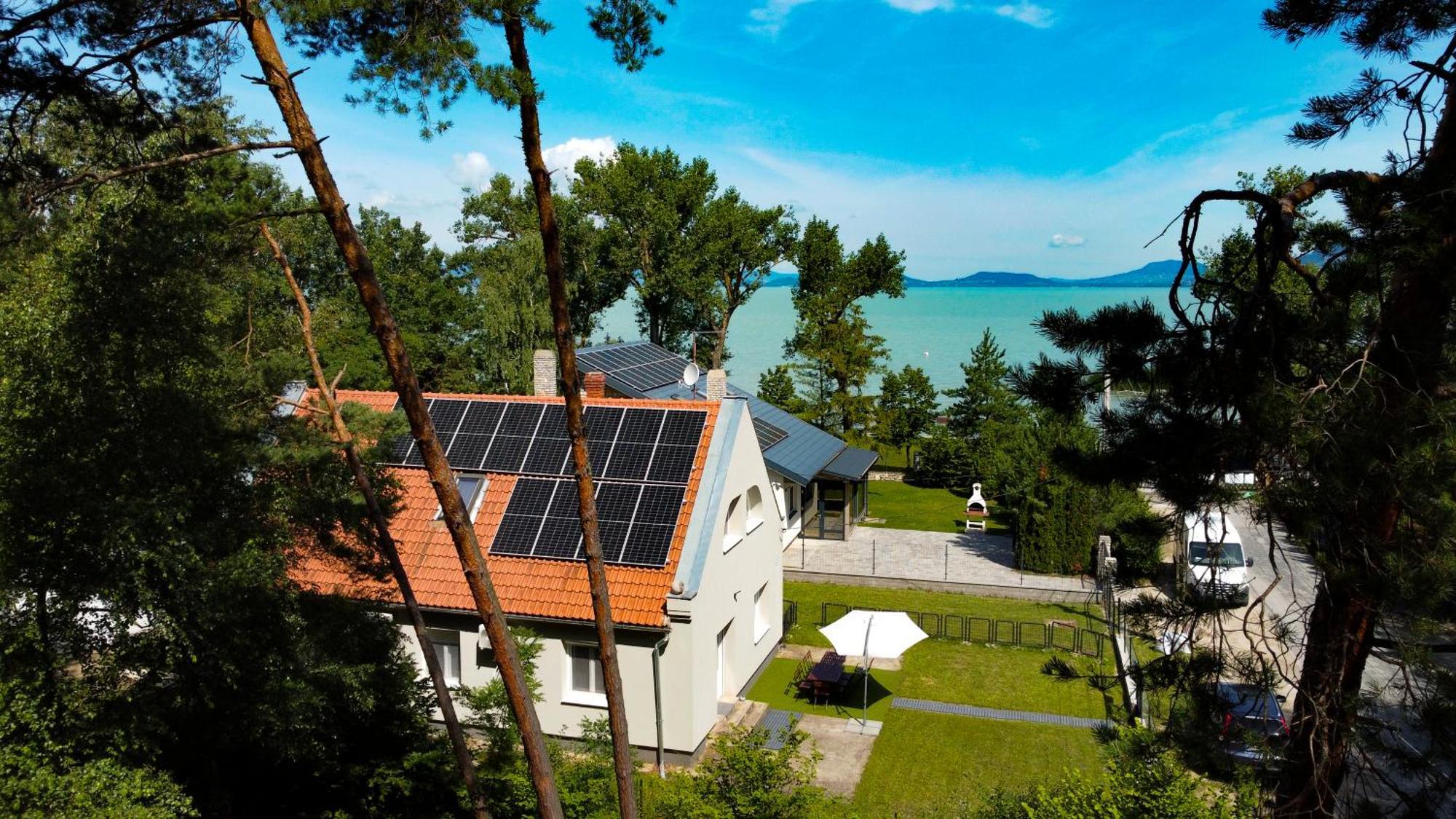 Villabeach 50M From The Beach Fonyod Exterior photo